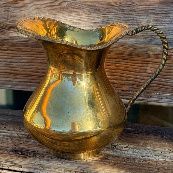 VINTAGE Brass Vase Jug Twisted Handle - Picture 1 of 4